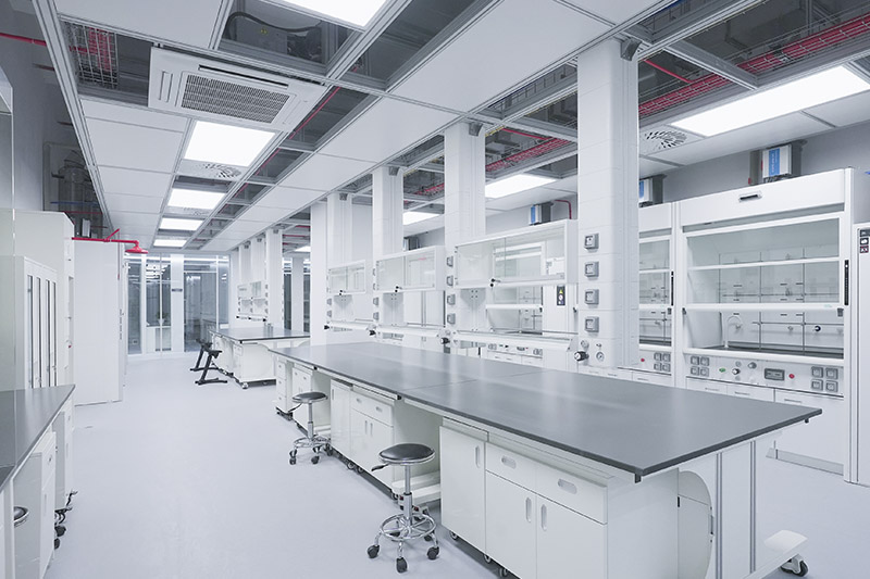 青海实验室革新：安全与科技的现代融合